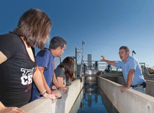 Agricultural Education: instructing students in the field Agricultural Education: instructing students in the field